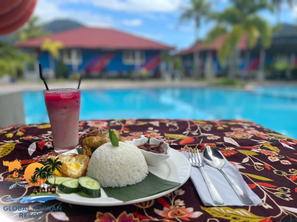 Global Ikhwan Resort Kuah Exterior foto